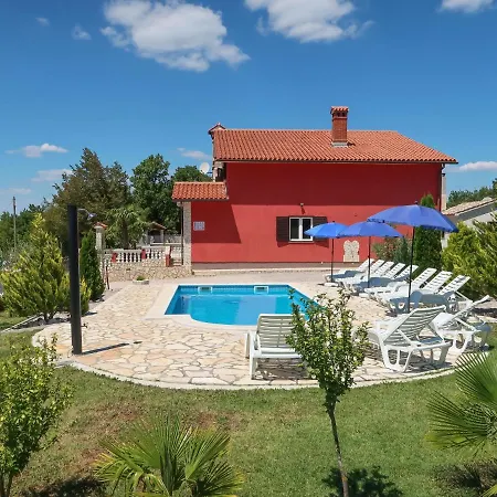 Casa de Férias Maric By Interhome