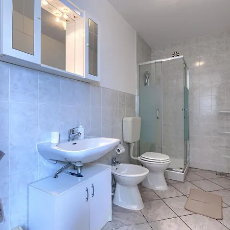 Maric - Lbn432 By Interhome بيت للعطل