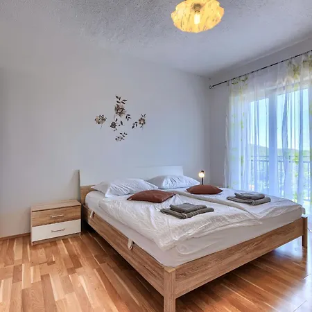 Maric - Lbn432 By Interhome بيت للعطل *