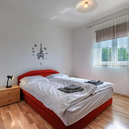 بيت للعطل Maric - Lbn432 By Interhome *
