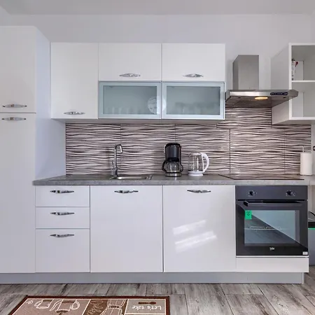 Maric - Lbn432 By Interhome بيت للعطل