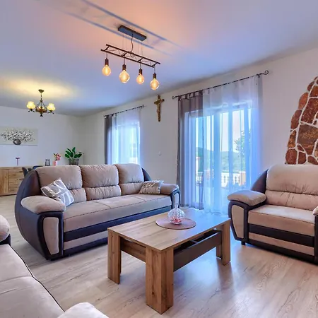 Maric - Lbn432 By Interhome بيت للعطل لابين